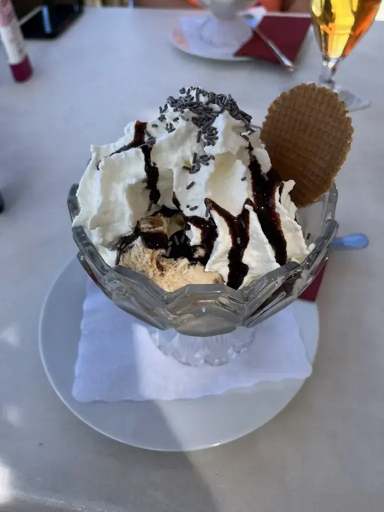 Womo Camper_Restaurant Parkplatz, Rosswald_Rosswald_avis