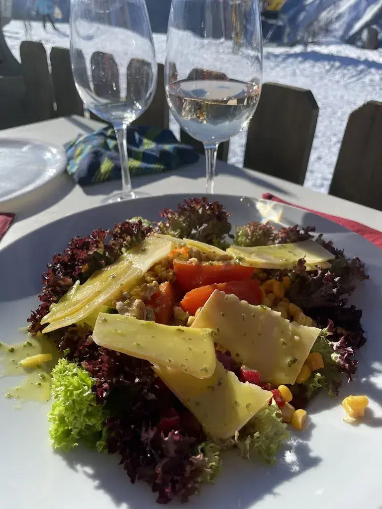 Federico Lardi_Restaurant Parkplatz, Rosswald_Rosswald_avis