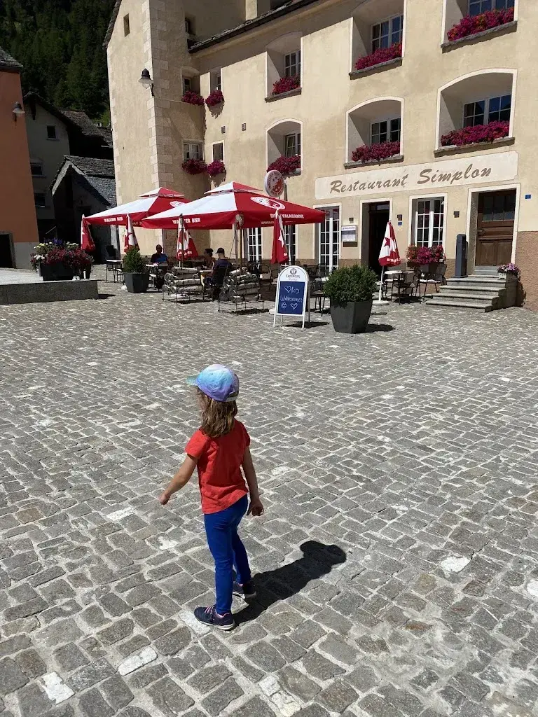 Raoul Harlacher_Restaurant Mountain Cafe Simplon_Simplon_review