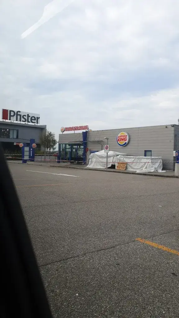 Julian Georgiou_Burger King_Rüdtligen-Alchenflüh_reseña