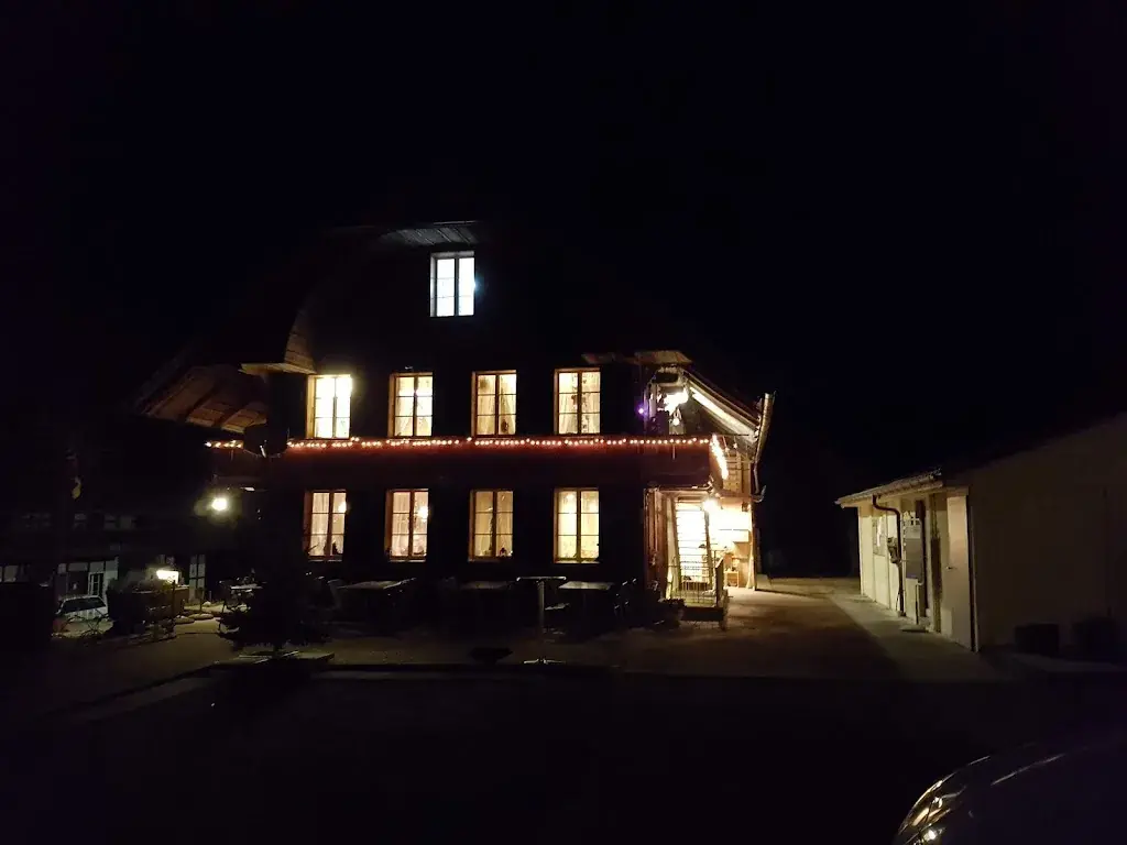 Eduard Hueter_Bärli_Häutligen_review