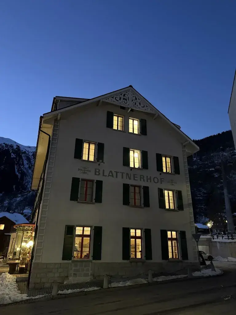 Alexander Ball_Blattnerhof_Blatten bei Naters_review