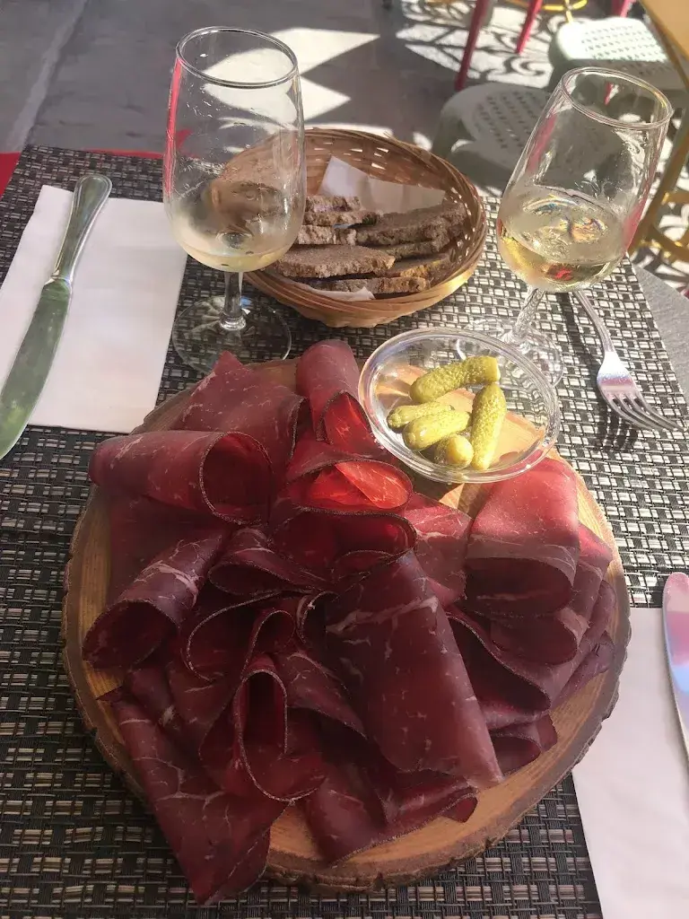 Café-Restaurant la Pinte Restaurant in Chamoson