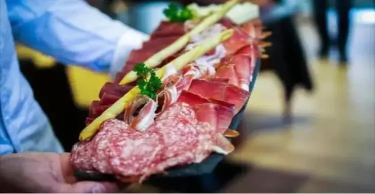 Kiosque du Midi ristorante a Riddes