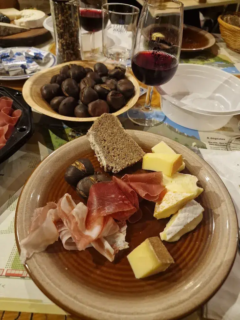 Carruzzo “cris” christophe_Caveau La Vouettaz_Saint-Pierre-de-Clages_review