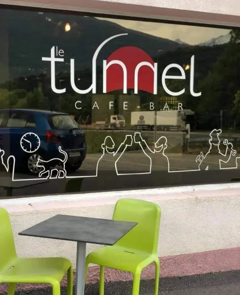 Pierre-Antoine Papilloud_Le tunnel_Conthey_recensione