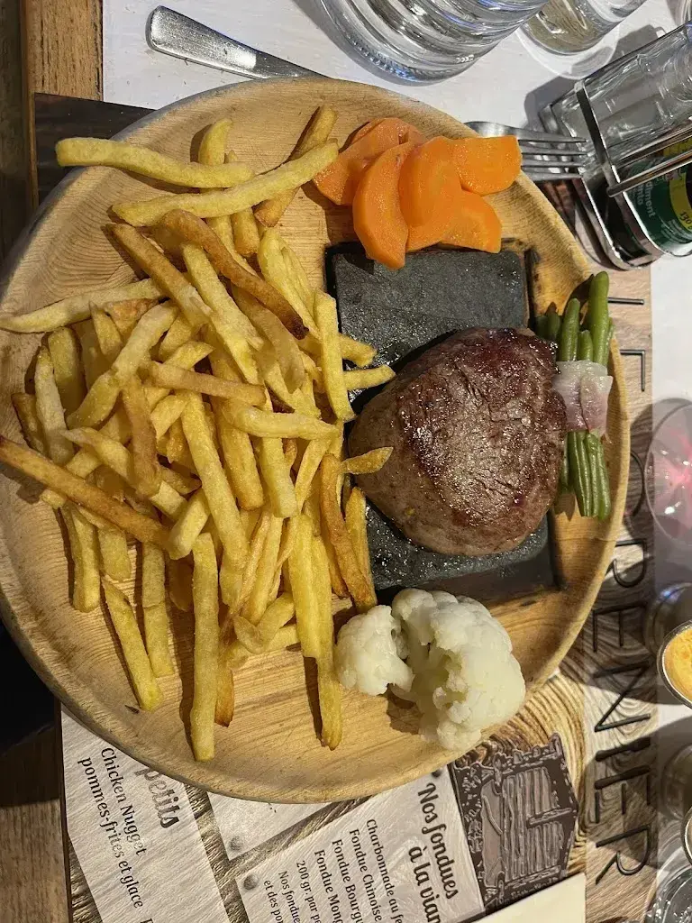 Yen Tran_Restaurant Le Grenier_Nendaz_review