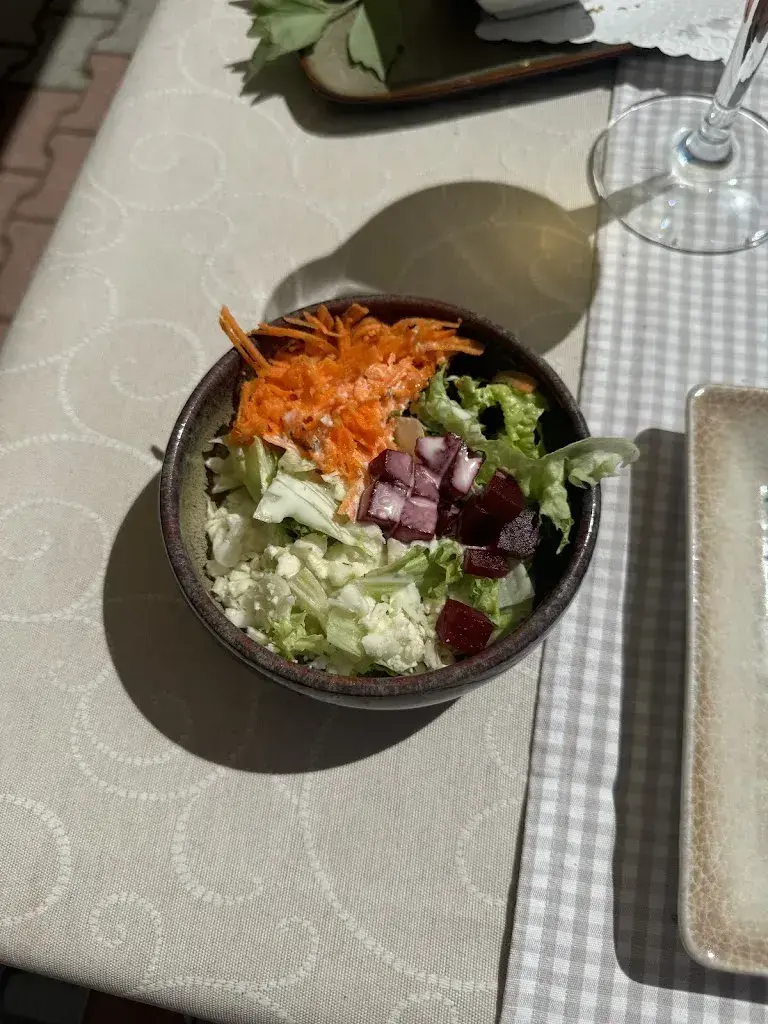 Kacey Rosekrans_Bodmenstübli_Leukerbad_review