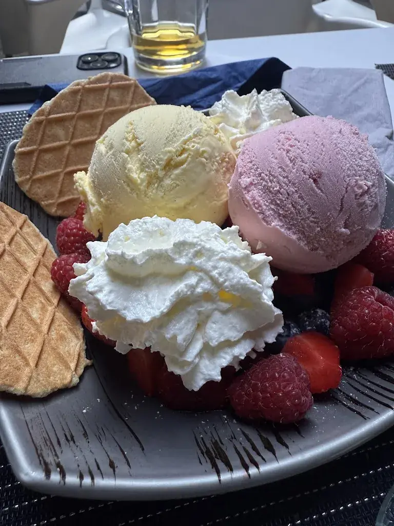 Laura Thorwarth_Café restaurant 