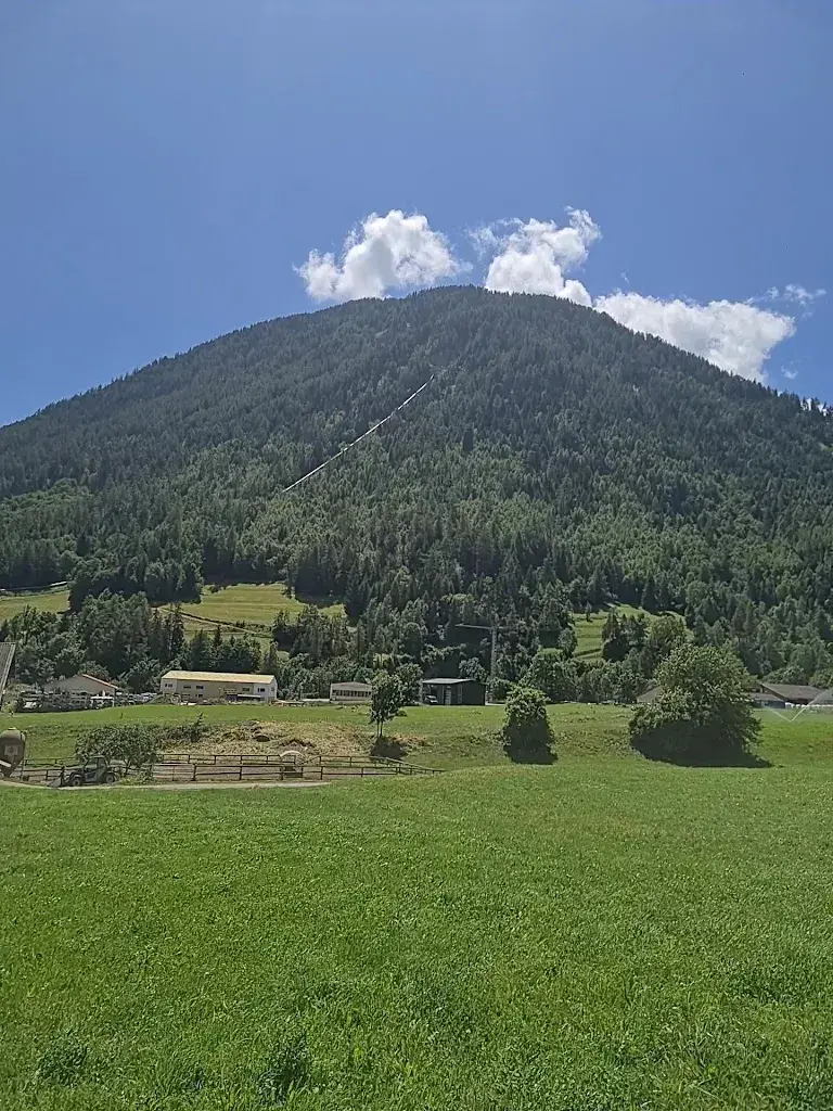 Jamal K. Atkins_Café de Som la Proz_Orsières_review