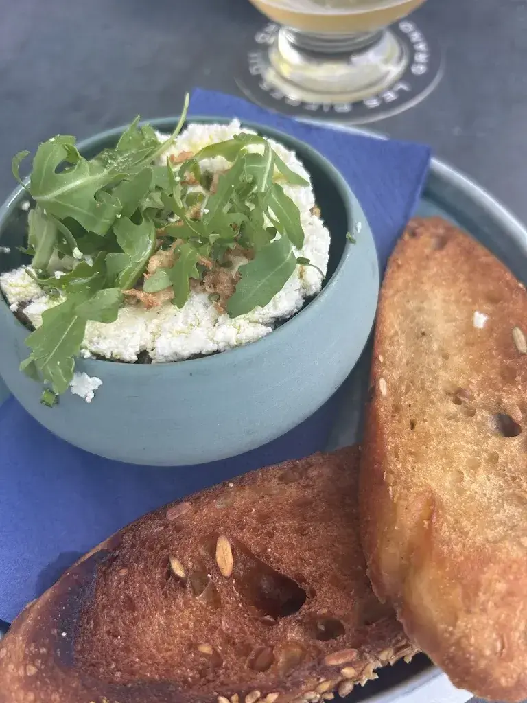 R P_Les 400 Coups_Orsières_review