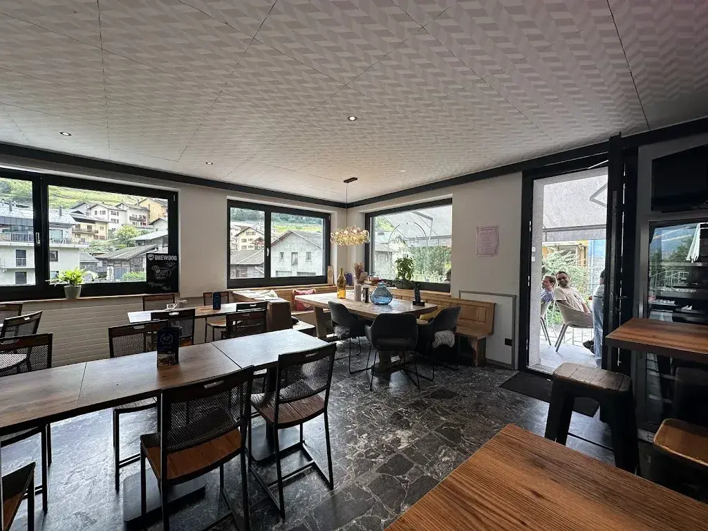 Aya M_Les 400 Coups_Orsières_review