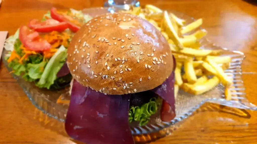 Sigurjón Sveinsson_Café du châtelet - Orsières_Orsières_Bewertung