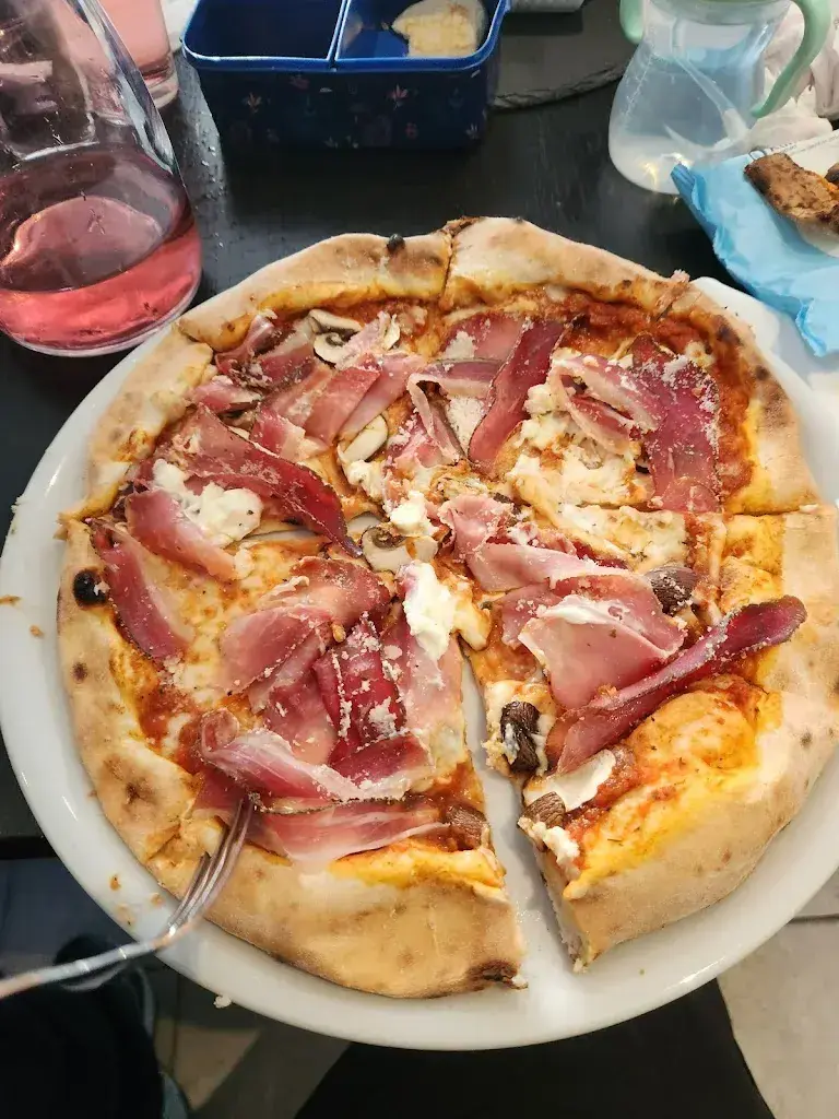 Georges De La Torre_Valhalla pizza bar - Orsières_Orsières_avis