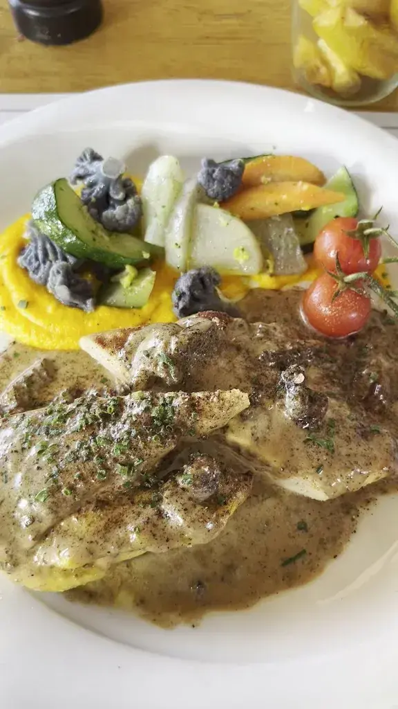 M A_Le Fer à Cheval_Verbier_review