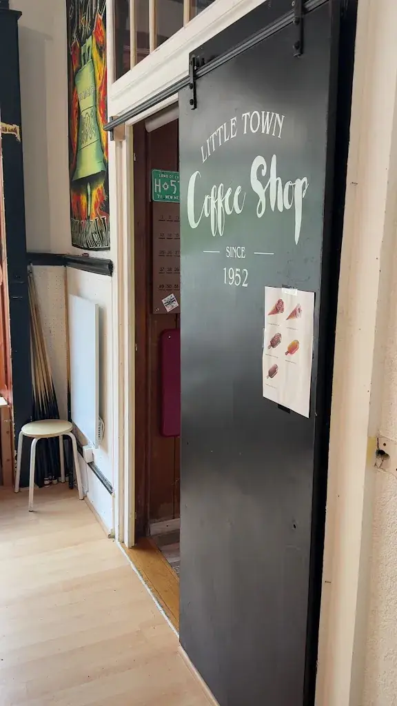 Jo Johnny_Broc'n pub_Champex-Lac_review