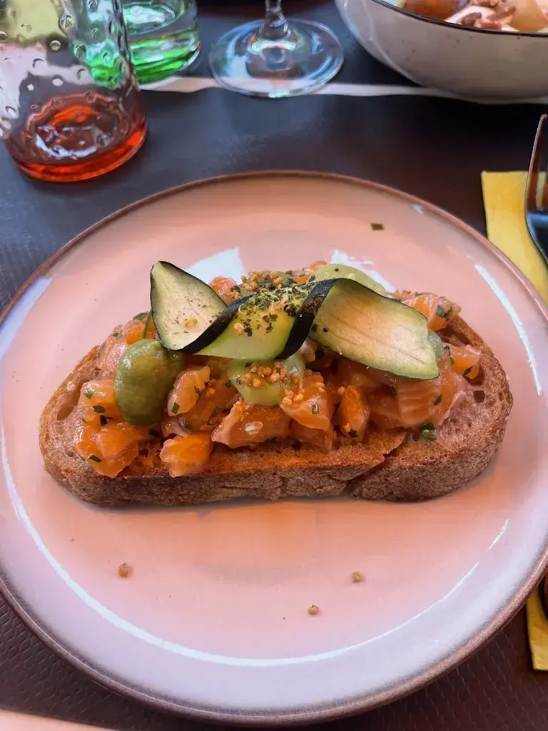 Aurore Petitpierre_Hungry Bear | Kitchen + Coffee_Lausanne_review