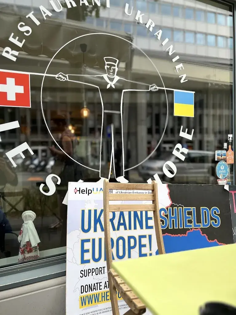 Nicolas Fischer_Le Sémaphore_Lausanne_review