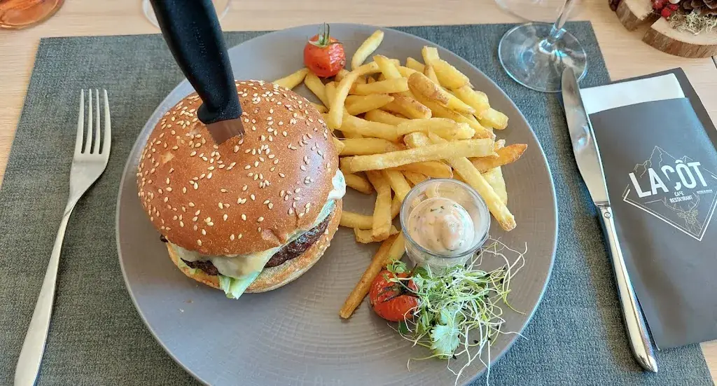 Restaurant de la Côt Restaurant in Bruson