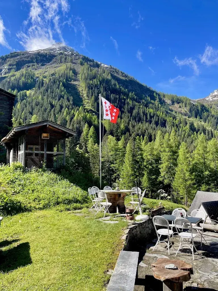 Daniel Egger_Gasthaus Heiligkreuz_Binn_avis