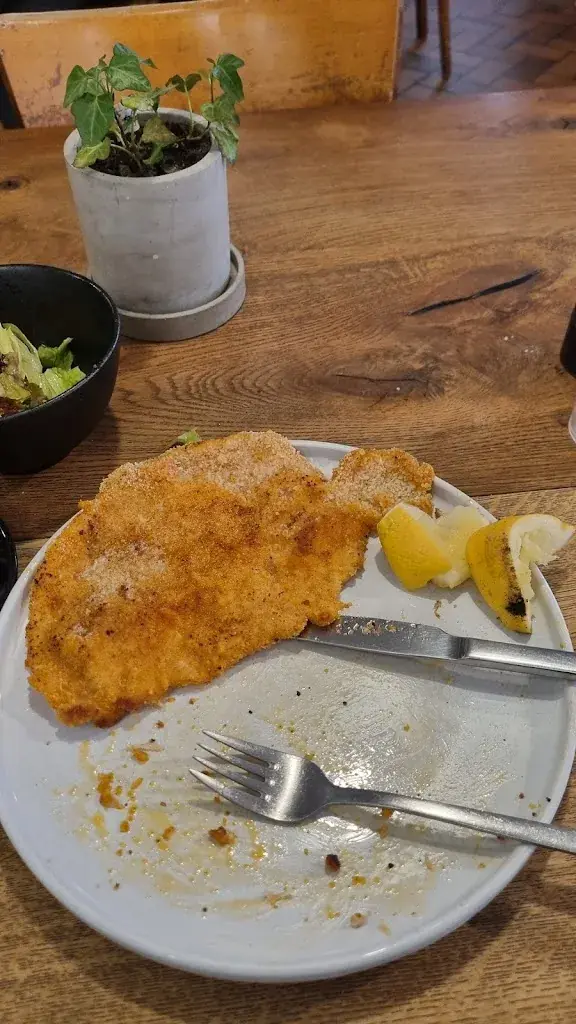 Mateo Gutierrez Granada_Café des Châteaux_Sion_recensione