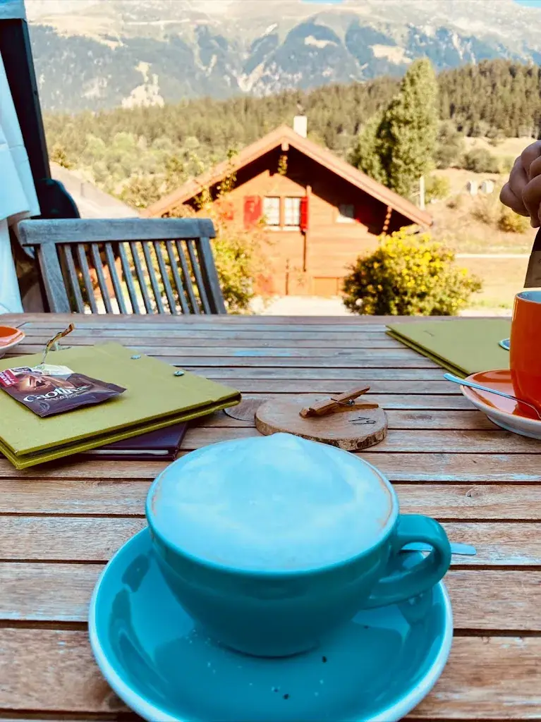 Lori Adamson-Salas_B&B Hängebrigga_Ernen_review