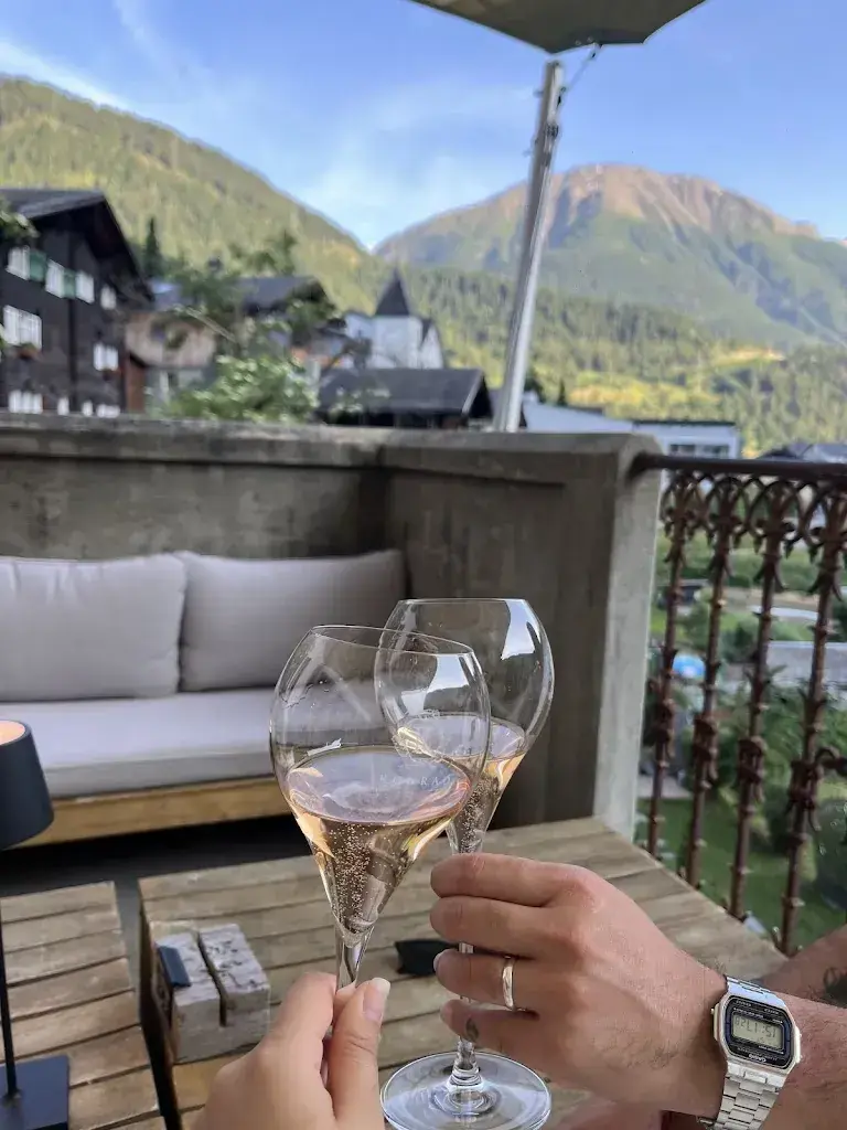 Arantza del Villar Perdomo_DU GLACIER Boutique & Traditions Hotel, Restaurant & Lounge_Fiesch_review