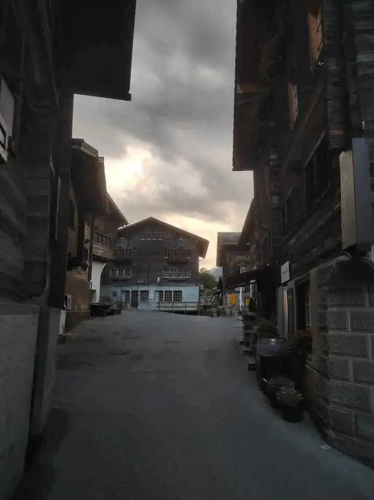 Łukasz Lewandowski_Restaurant Grängierstuba_Grengiols_review