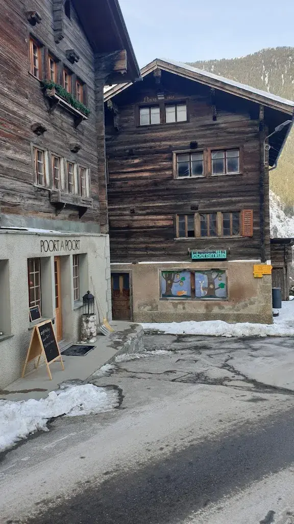 Elena Trojanova_POORT A POORT Dorfhotel_Grengiols_recensione