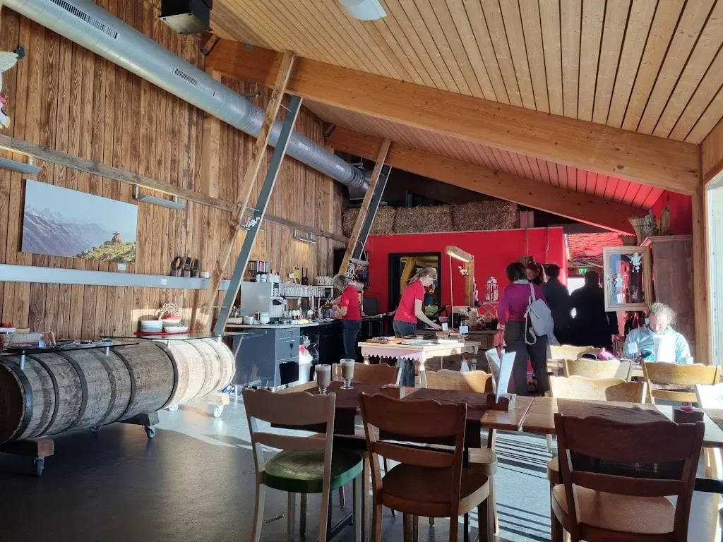 Christian Haller_Bürli-Schiirli Hofbeiz_Oberwald_review