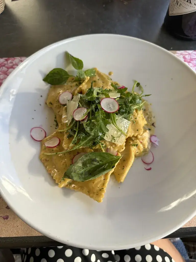 Franka Winchester_Motel Restaurant 13 Etoiles_Saint-Léonard_recensione