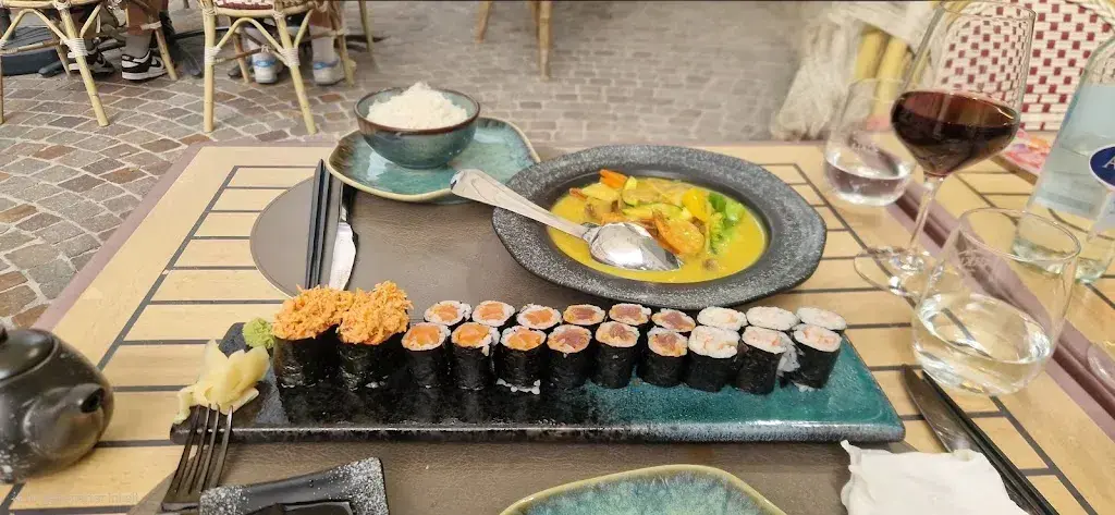 lukinili_Koi restaurant_Saint-Léonard_review