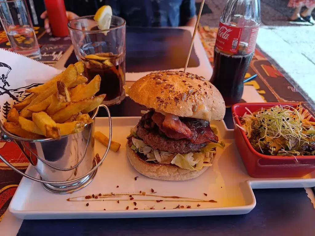 Menu_The Burger Terrasse_Anzère_image_7