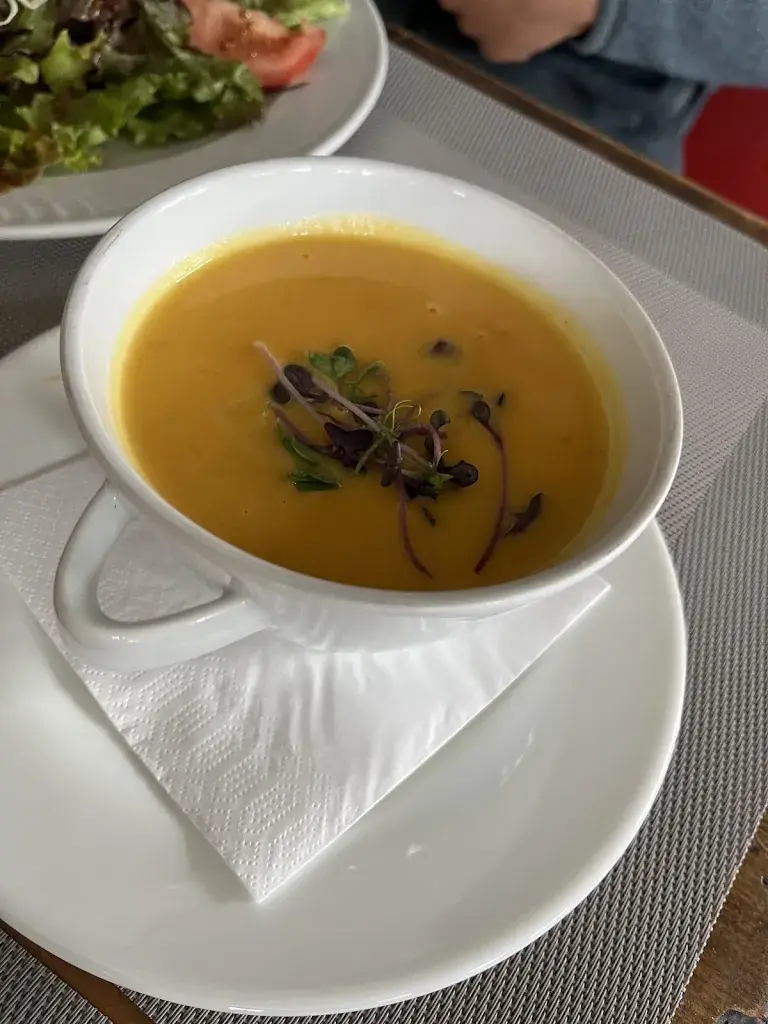 Isabelle_Restaurant du Barrage de Tseuzier_Ayent_avis