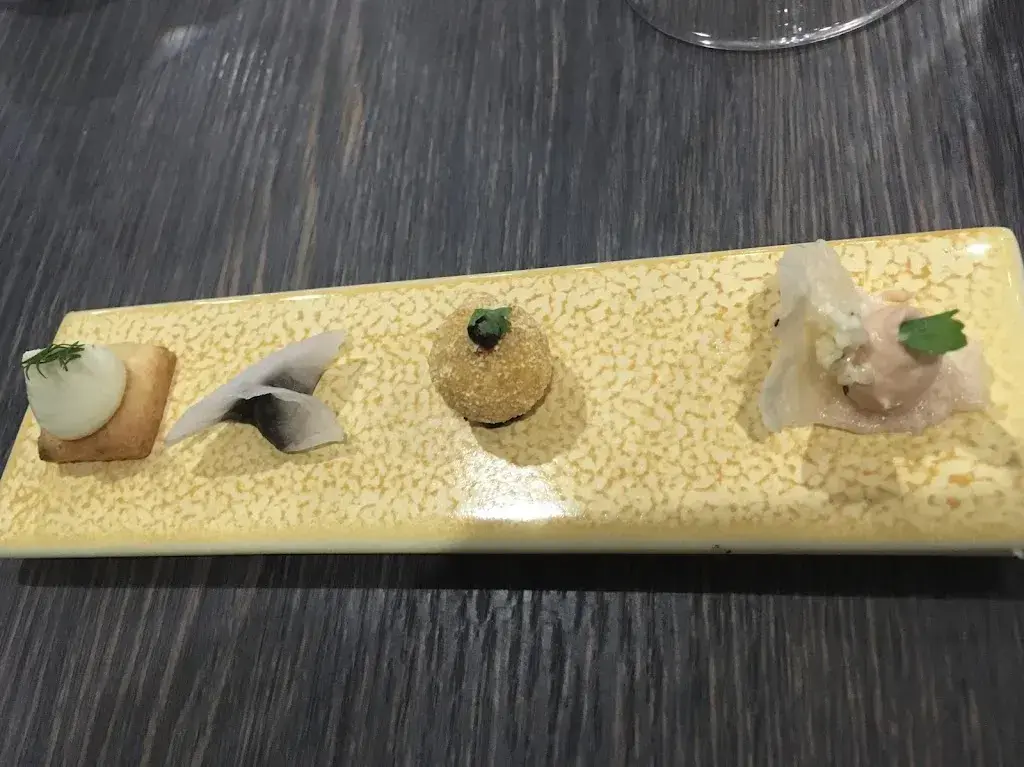 Kristýna Lapčíková_BASIQUE Néo- Bistrot_Sion_review