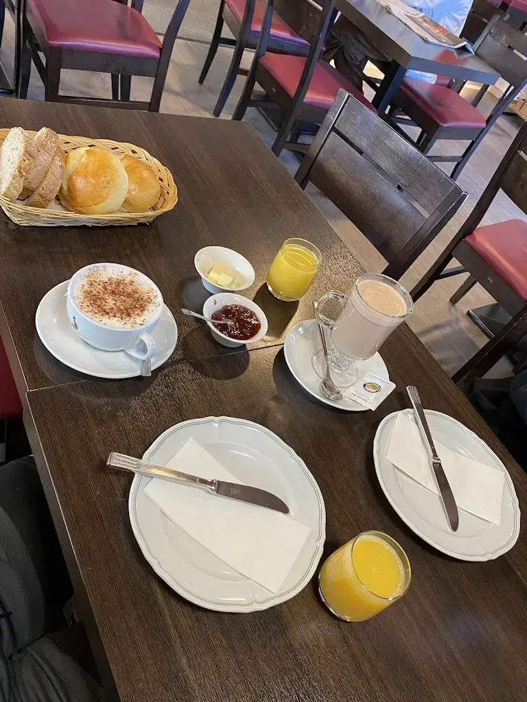 michele monteleone_Boulangerie Tea Room Le Grini_Ayent_review