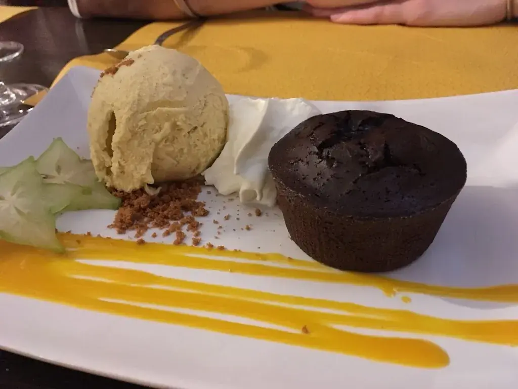 august macbeth_Café/Restaurant le Grenier_Forclaz Vs_avis