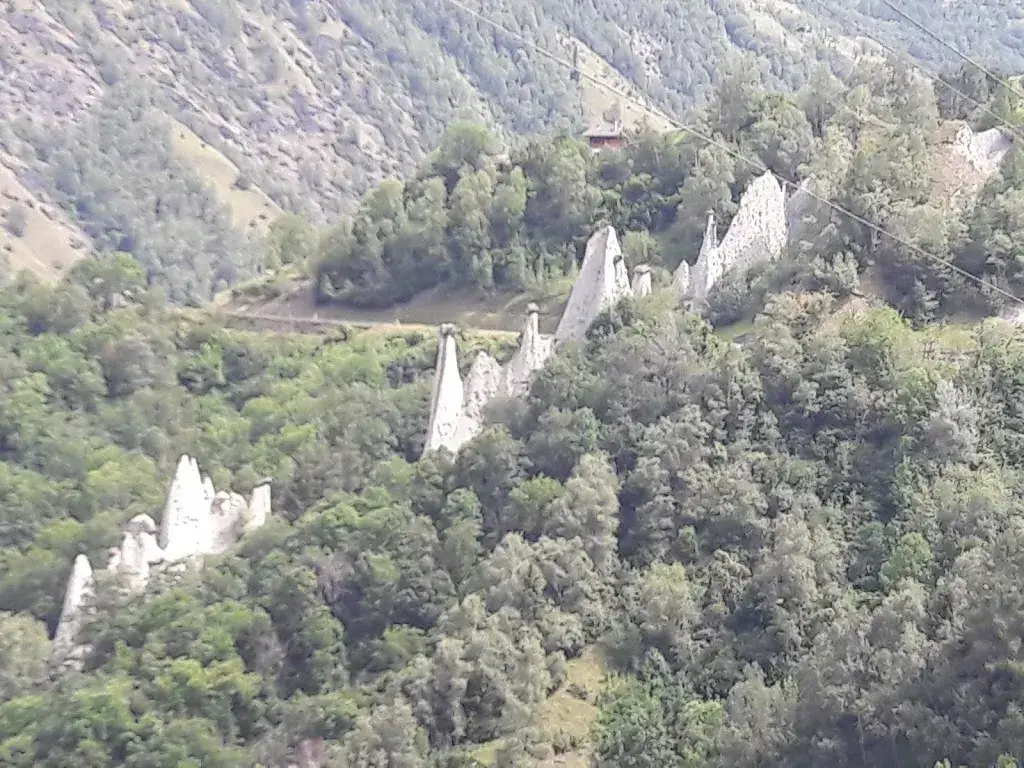 Catherine Montero_Café Relais_Euseigne_reseña