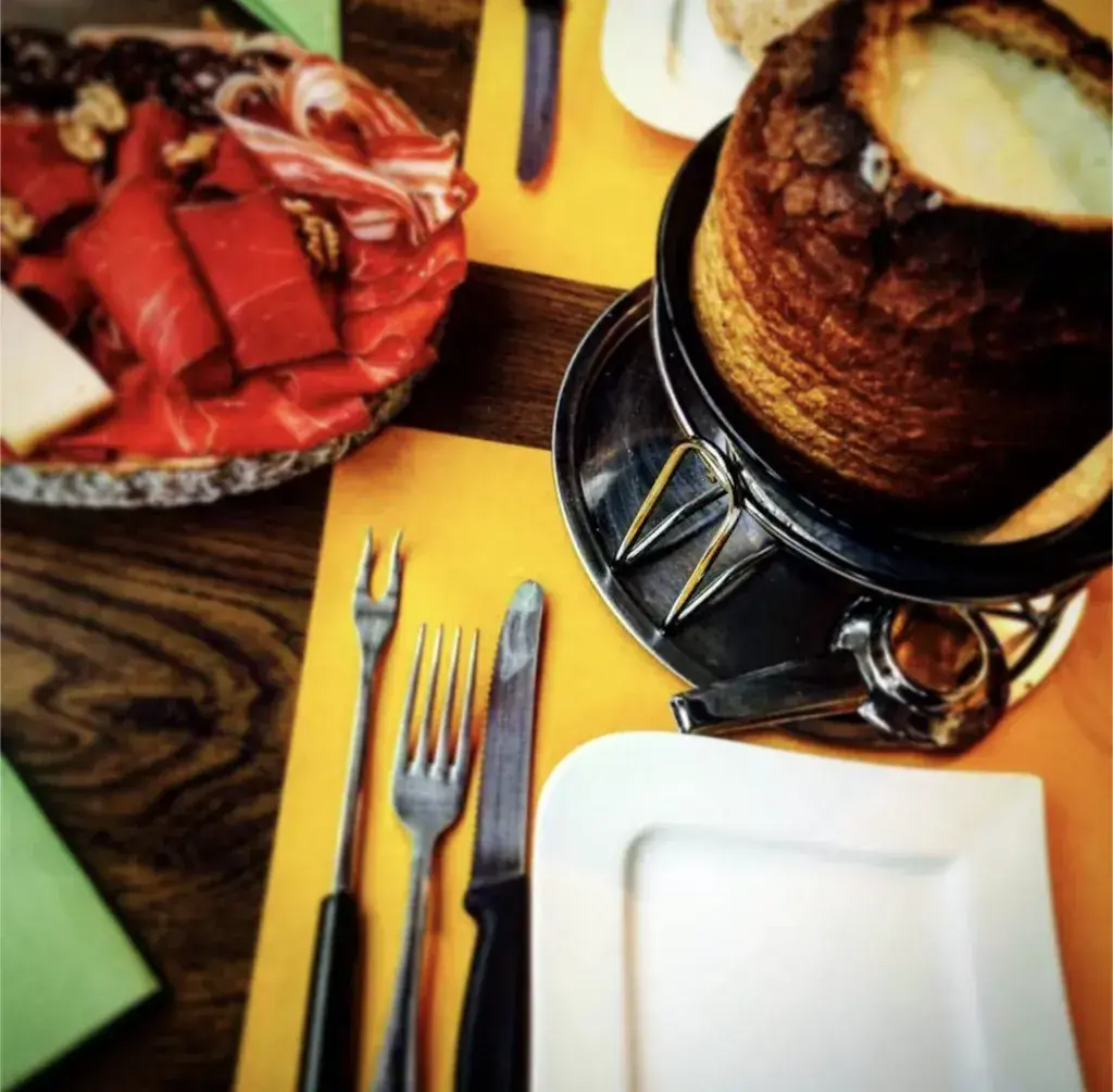 Restaurant La Paix - La Grange restaurant in Evolène