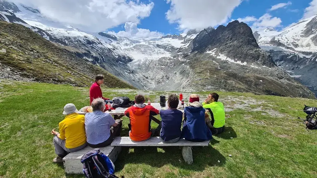 thijs benoit_Le Petit Paradis_Les Haudères_review