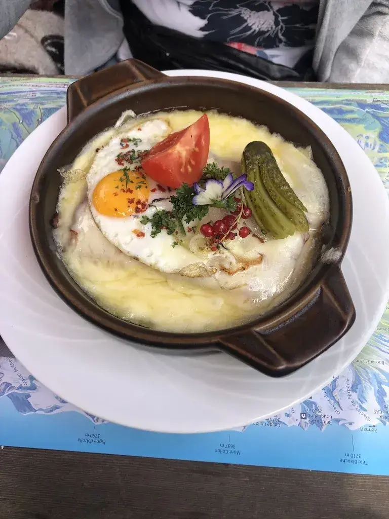 Patricia Herold_La Petite Auberge_Evolène_review