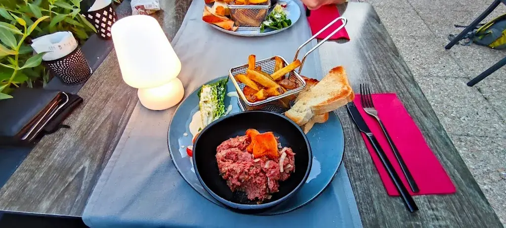 Les Chenevières Restaurant restaurant à Vex