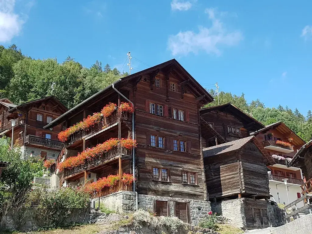 Roselyne Desmeules_Café restaurant du Lac des Dix_Hérémence_review