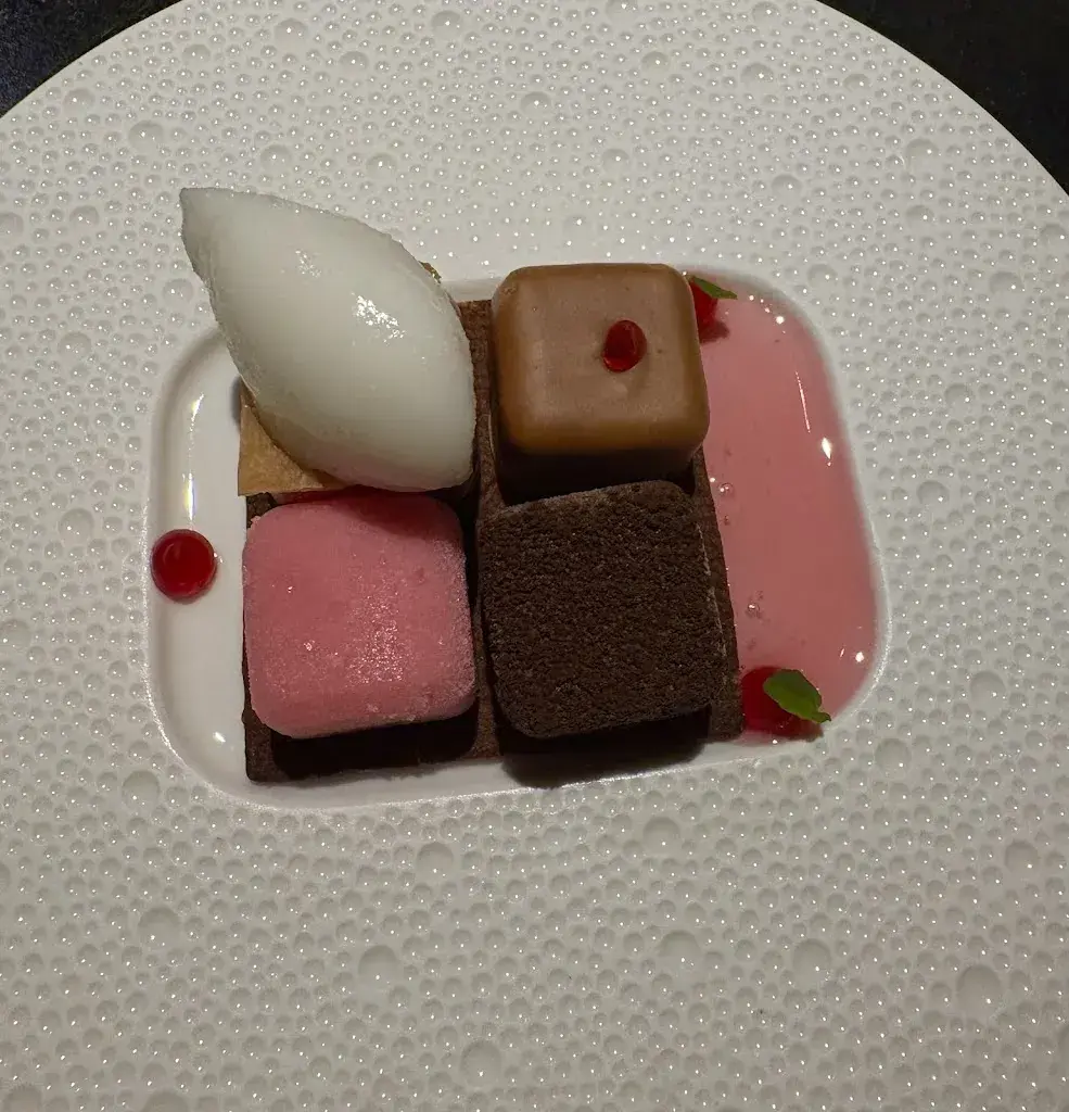 Monica Katharina_Ô Bois Sauvage_Hérémence_review