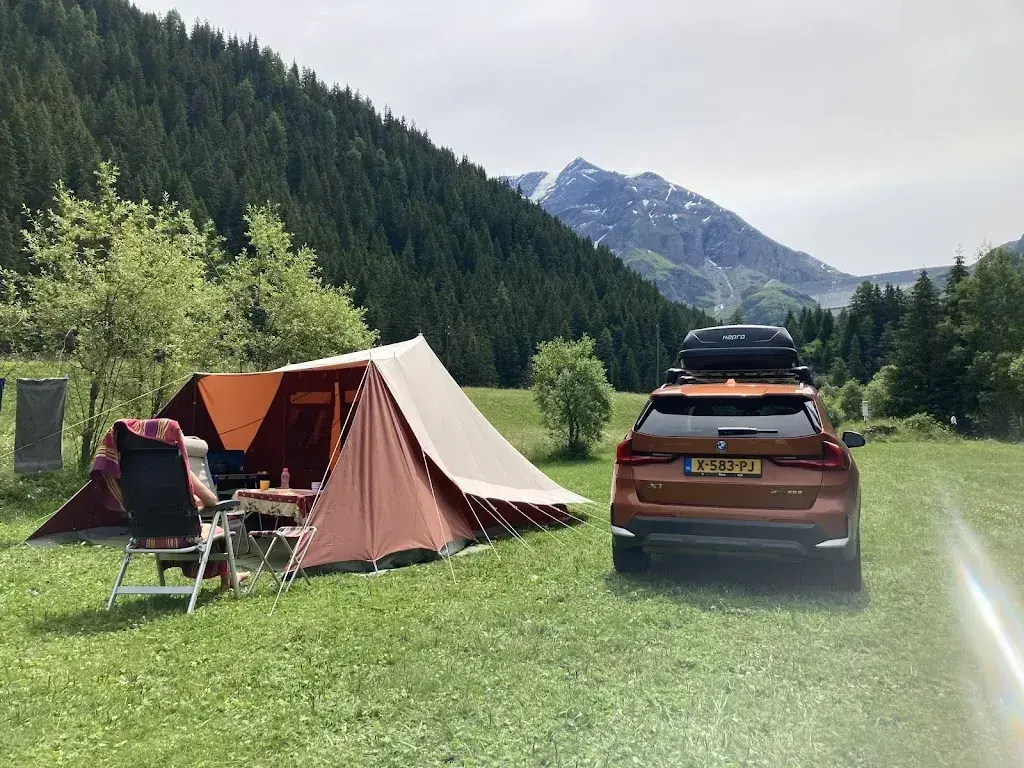 Rob van der Pluijm_Auberge - Restaurant - Camping du Val-des-Dix_Hérémence_reseña