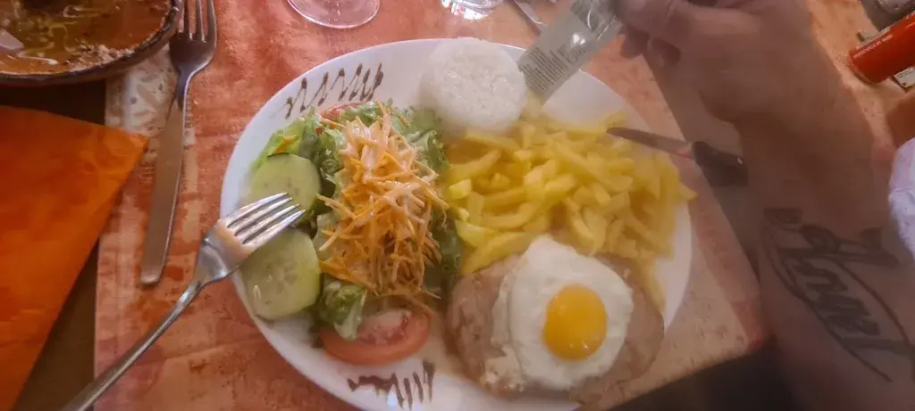 Daniel Silvestre De Sousa_Restaurant Poulet à Guia_Agarn_review