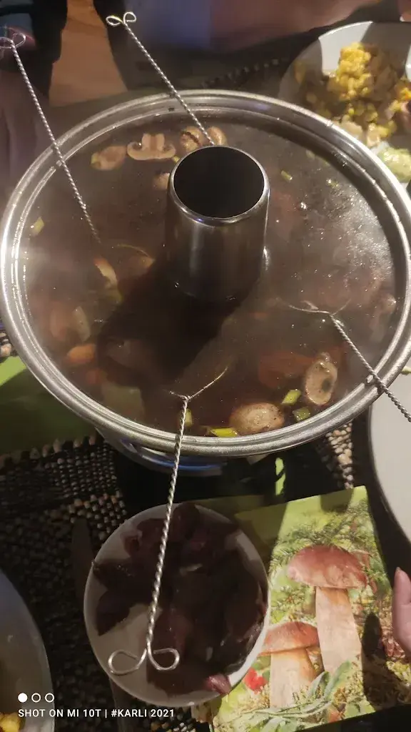 Menu_Restaurant Wasserfall, Tenud Patrick & Tenud-Ittig Doris_Turtmann_image_3