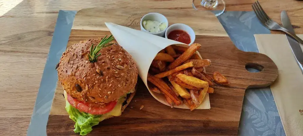 Wouter E_Restaurant Tsébetta_Nax_review