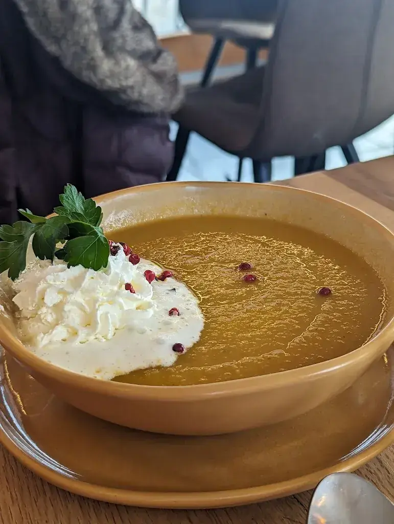 Dima Demakov_Restaurant Tsébetta_Nax_review