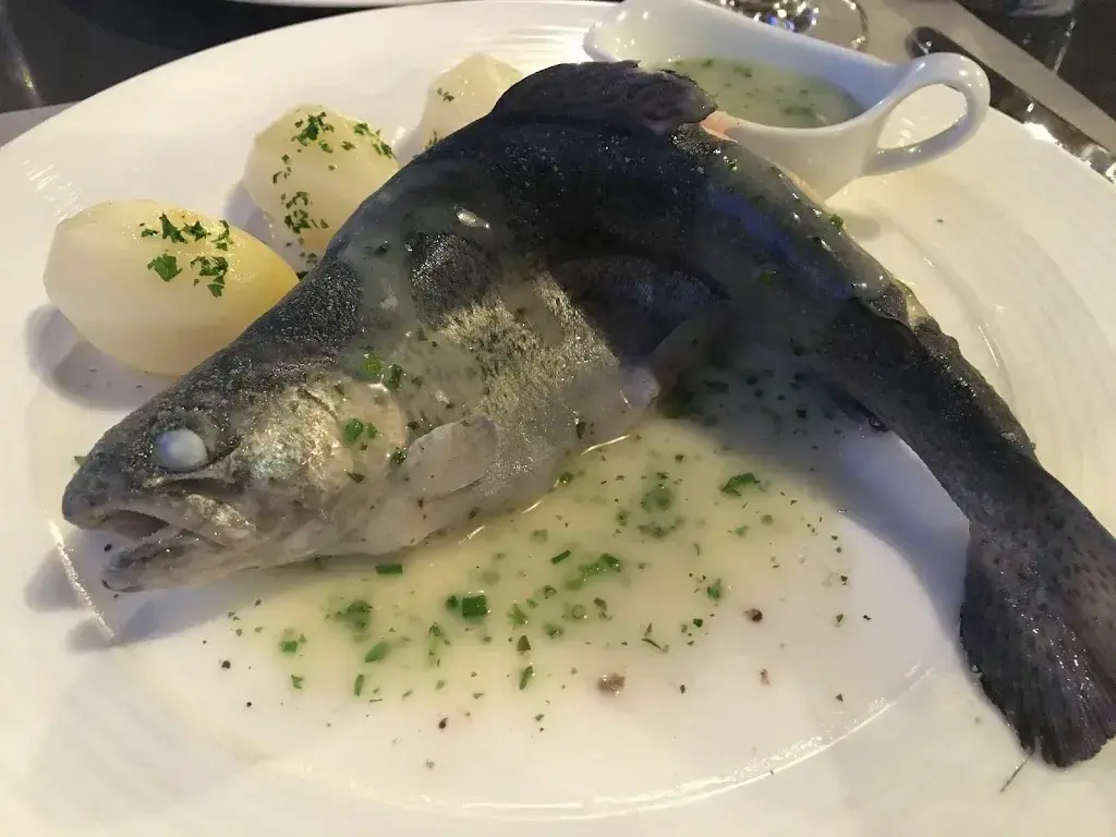 Benjamas L_Auberge de la Couronne_Saignelégier_review